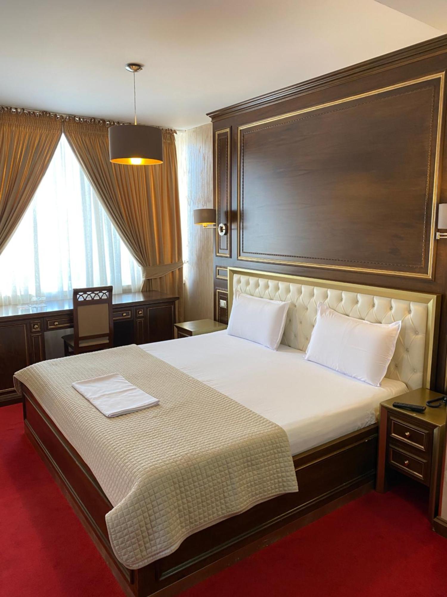 Rozafa Hotel Shkodër Exterior foto